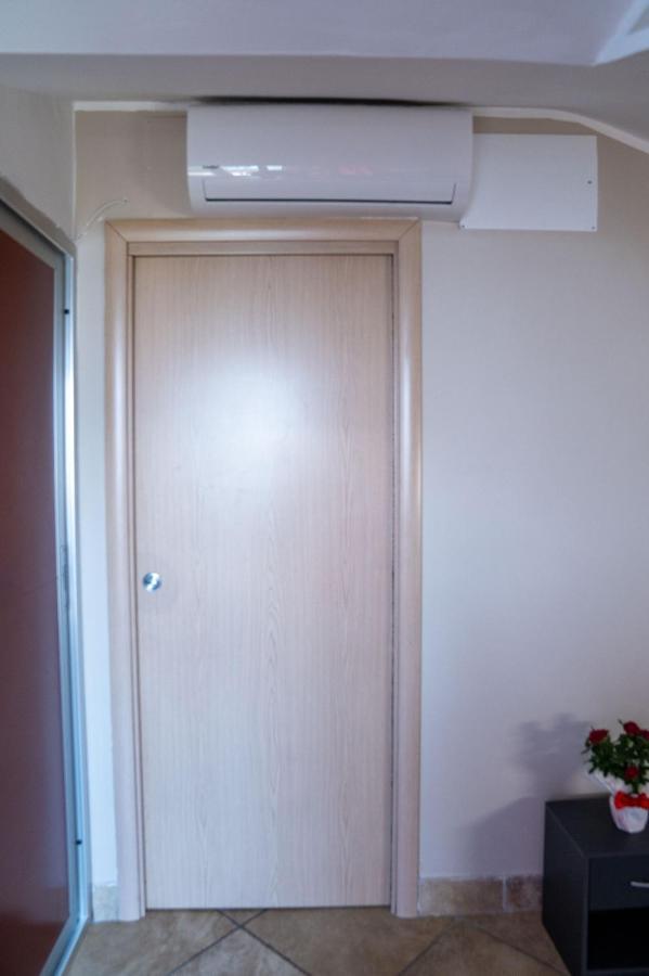 Attic A31 Apartament Rooftop Deluxe Санта-Марія-Капуа-Ветере Екстер'єр фото